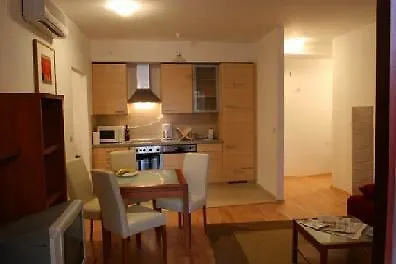 King Budapest Apartments 5*,  Hongarije